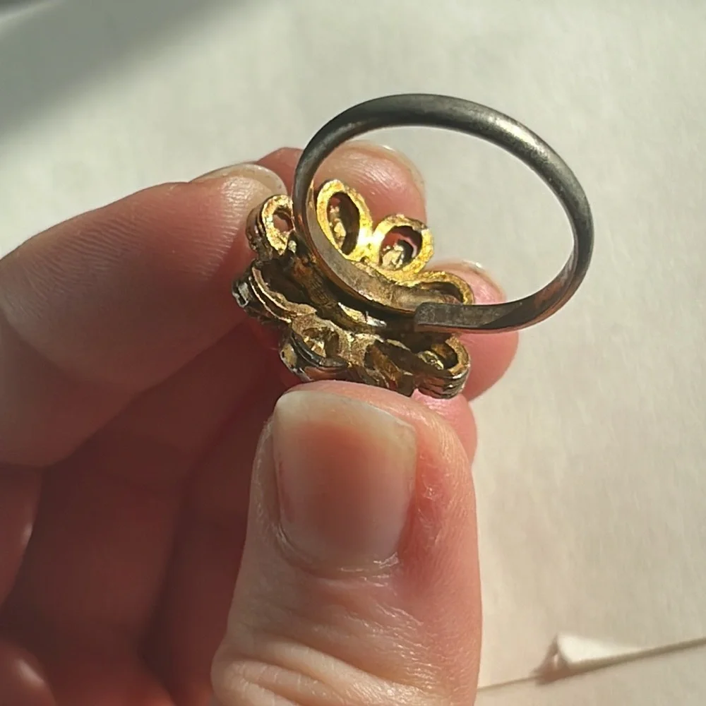 Vintage adjustable ring 🌺 - Picture 3 of 3